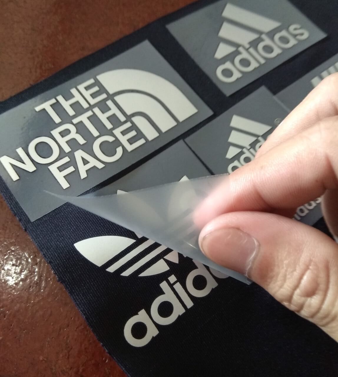 Nhãn ép chuyển nhiệt